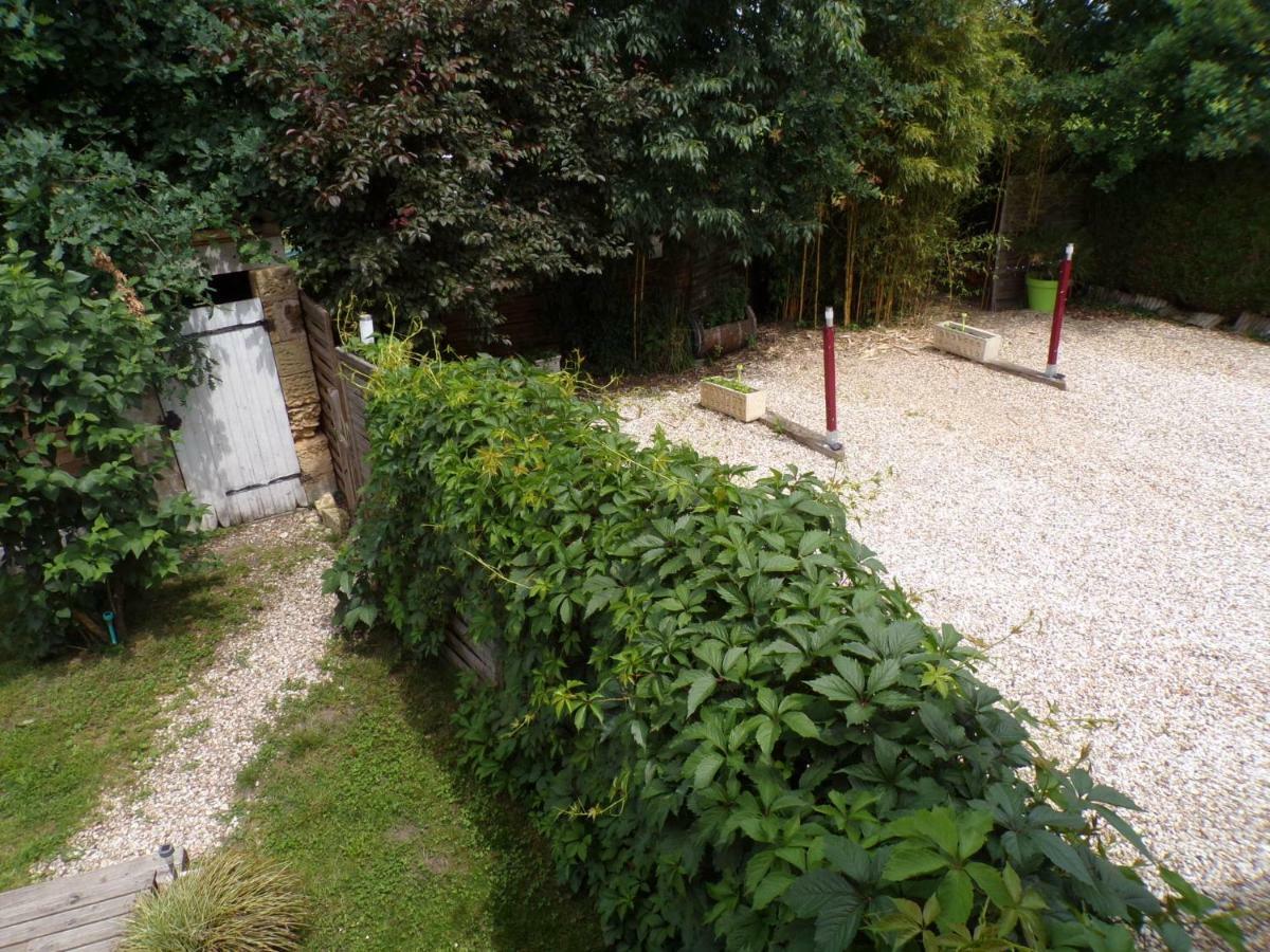 Chambres Et Gite Peyroutas " Camille" Vignonet St Emilion المظهر الخارجي الصورة