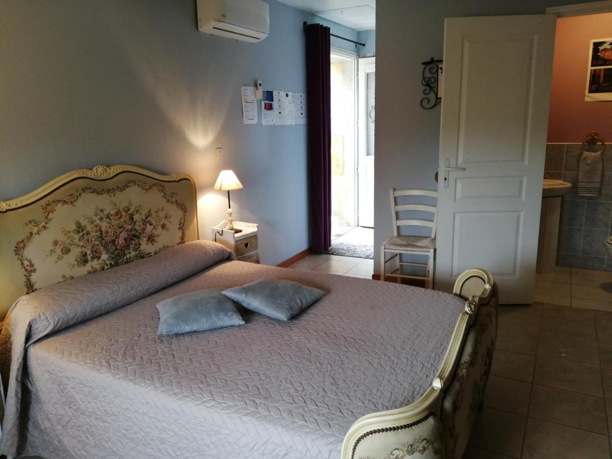 Chambres Et Gite Peyroutas " Camille" Vignonet St Emilion المظهر الخارجي الصورة