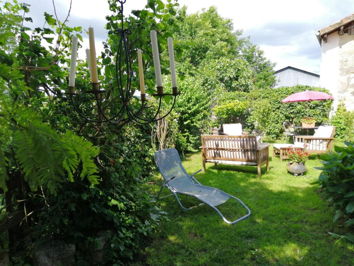 Chambres Et Gite Peyroutas " Camille" Vignonet St Emilion المظهر الخارجي الصورة